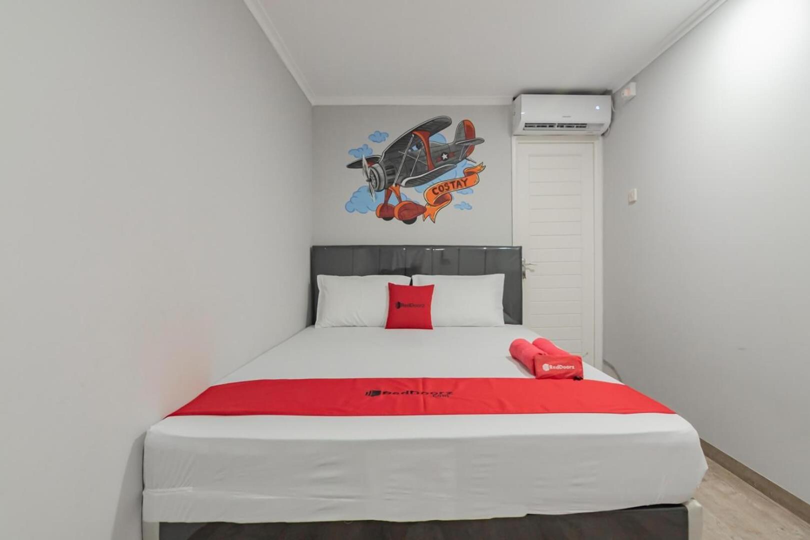 Reddoorz Plus Near Lembang Park & Zoo Exterior photo
