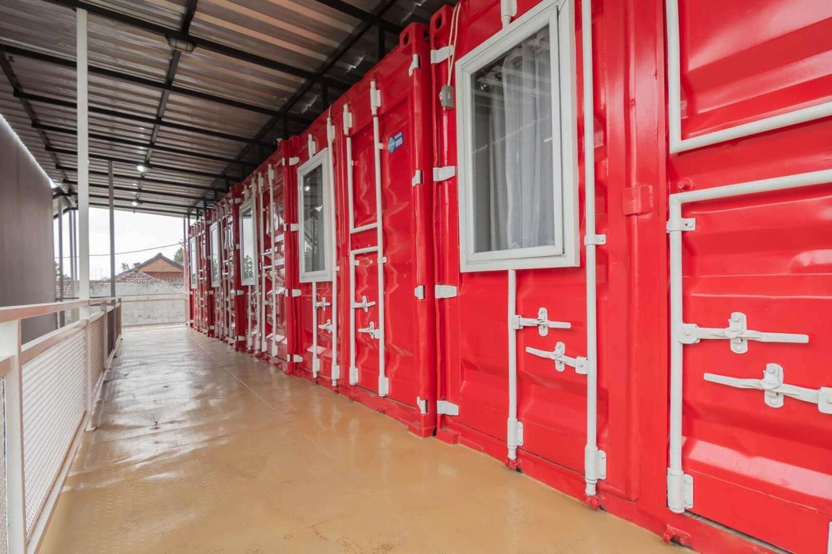 Reddoorz Plus Near Lembang Park & Zoo Exterior photo