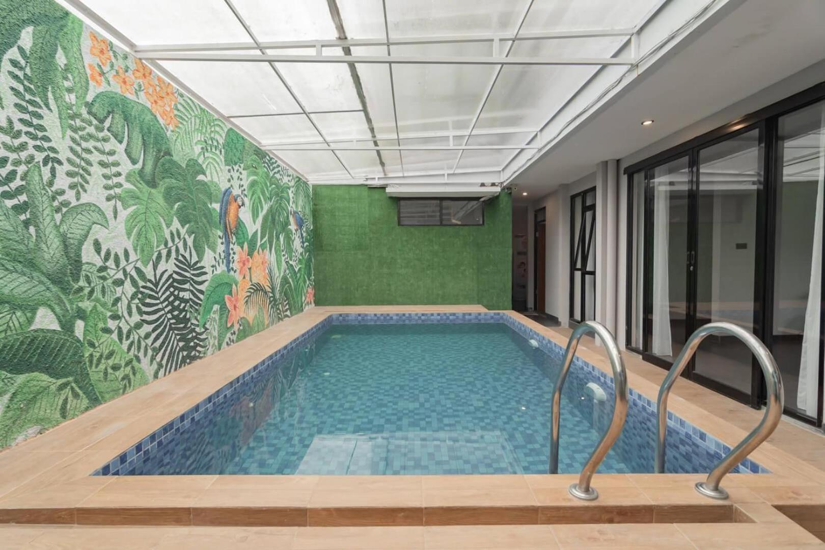Reddoorz Plus Near Lembang Park & Zoo Exterior photo